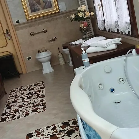 Regina Suite-2